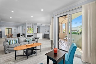 5216 Yarmouth Ave Unit 106, Encino, CA 91316
