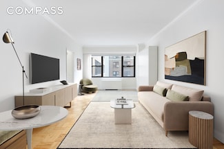 305 E 40th St Unit 14V, New York, NY 10016