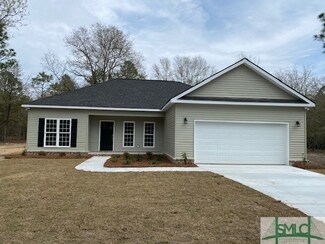 545 Oakwood Dr, Statesboro, GA 30458