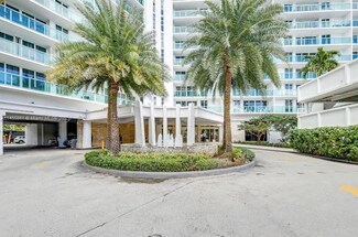 100 Bayview Dr Unit PH31, Sunny Isles Beach, FL 33160