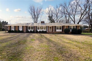 6650 Grasmere Ct, Clemmons, NC 27012