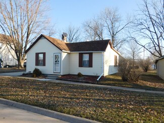 117 W Durant St, Walcott, IA 52773