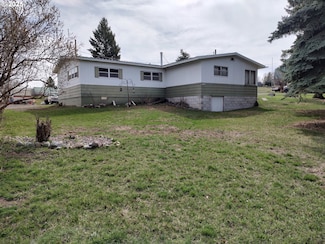 101 E 11th St, Joseph, OR 97846