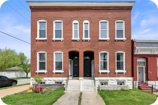 2765 Caroline St, Saint Louis, MO 63104