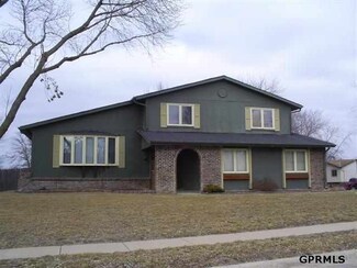 838 Arlene Ave, Papillion, NE 68046