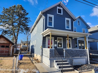 42 Dexter St, Hanover Township, PA 18706