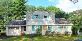 412 Gregory Rd, Paramus, NJ 07652