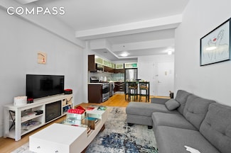 353 E 104th St Unit 2F, New York, NY 10029