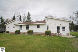 7777 Twin Lakes Ave, Marion, MI 49665
