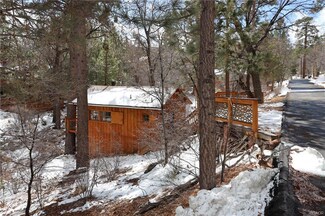 827 Highland Ln, Big Bear, CA 92314