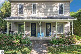 108 W 6th St, North Port, MI 49670