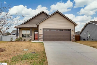 18 Forest Ridge Way, Greenville, SC 29617