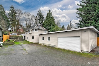 8405 24th Ave SW, Seattle, WA 98106