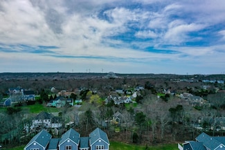 18 Ocean Pines Dr Unit B, Bourne, MA 02562