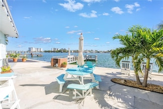 8615 E Bay Dr Unit 2, Treasure Island, FL 33706