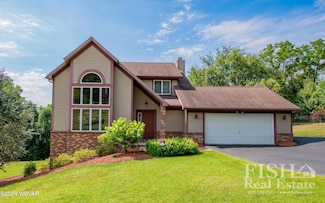 26 Hemlock Rd, Williamsport, PA 17701