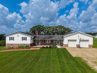 5595 N Torch Rd, Coolville, OH 45723