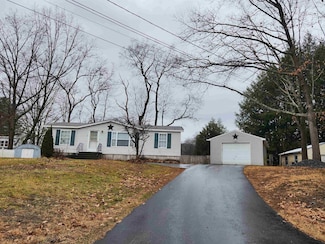 43 Erin Ct, Charlestown, NH 03603