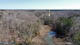 13 Glenwood Ln, Irvington, VA 22480