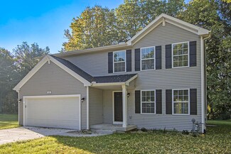 548 N Cygnet Lake Dr, Benton Harbor, MI 49022