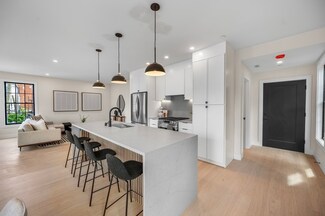 294 Beacon St Unit 4, Somerville, MA 02143