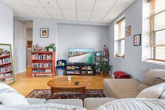 24 Washington St Unit 402, Haverhill, MA 01832