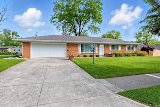 928 Hollyhill Dr, Fort Wayne, IN 46819