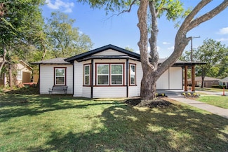 2857 Halbert St, Fort Worth, TX 76112