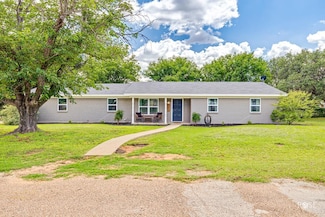 412 E Holmes Ave, Bronte, TX 76933