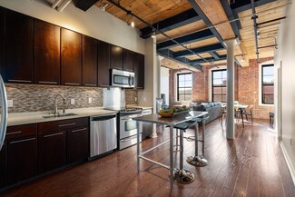 1245 Adams St Unit B509, Dorchester Center, MA 02124