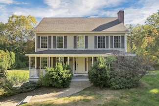 5 Lilac Ln, Sandown, NH 03873