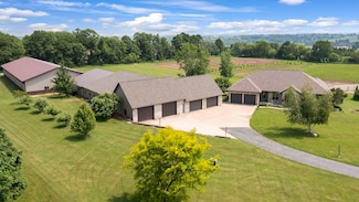 W7371 Butterfly Ln, Shiocton, WI 54170