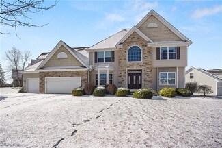 1186 Windward Ln, Kent, OH 44240