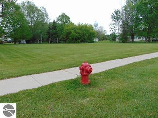 504 W Oak St, Ashley, MI 48806