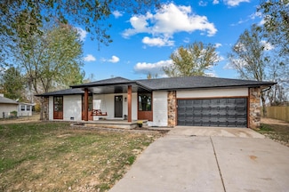 721 Lone Hickory Rd, Ozark, MO 65721