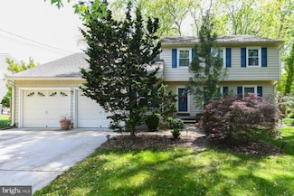 48 Sunset Dr, Mount Holly, NJ 08060