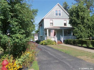 6678 South St, Red Creek, NY 13143