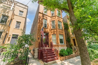 1128 W Wolfram St Unit 2, Chicago, IL 60657