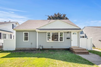 1132 6th Ave S, South Saint Paul, MN 55075