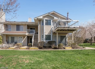 63 Foxwood Ct, Bedminster, NJ 07921