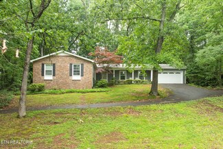106 Morgan Rd, Oak Ridge, TN 37830