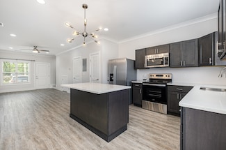 121 Bellvue Dr, Lebanon, TN 37090