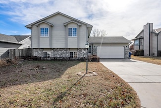 7409 E Brookview Cir, Wichita, KS 67226
