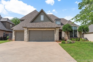 8811 E 110th St, Tulsa, OK 74133