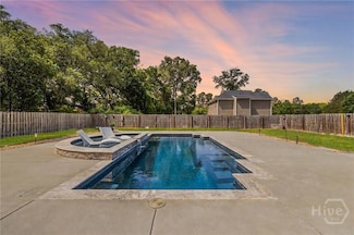 106 Greenbriar Dr, Guyton, GA 31312