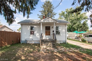 5618 Bradley Ave, Cleveland, OH 44129