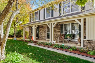 1425 Huntington Dr, Mundelein, IL 60060