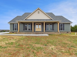 4615 Everett Rd, Forest, VA 24551