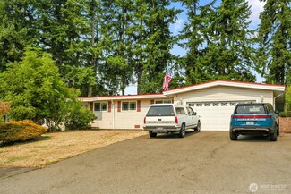 458 SW 127th St, Seattle, WA 98146