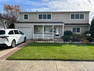 962 Washington St, Baldwin, NY 11510